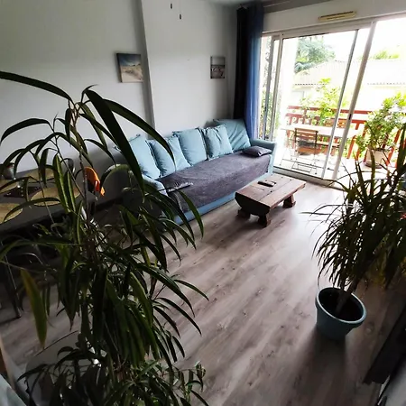Appartamento Meublé De Tourisme 3 étoiles Avec Piscine, Terrasse, Vue Sur Les Montagnes