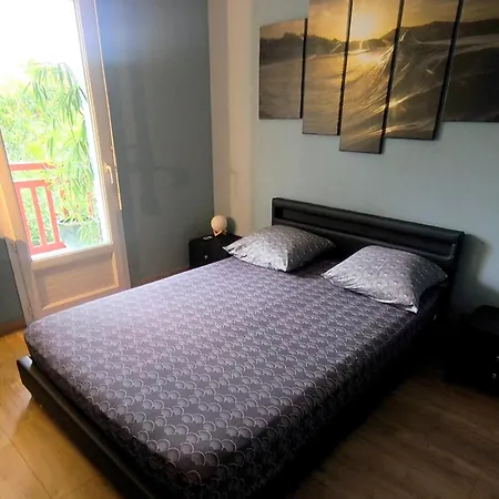 Appartamento Meublé De Tourisme 3 étoiles Avec Piscine, Terrasse, Vue Sur Les Montagnes Hendaye