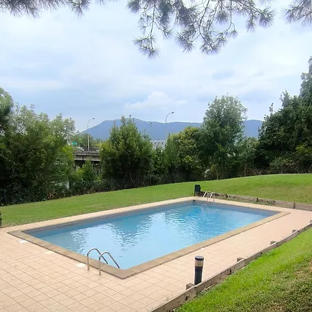 Meublé De Tourisme 3 étoiles Avec Piscine, Terrasse, Vue Sur Les Montagnes * Hendaye